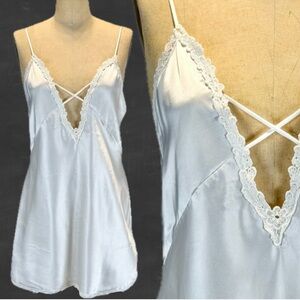 VINTAGE 80s white lace‎ silky nighty mini nightgown lingerie deep v neck plunge